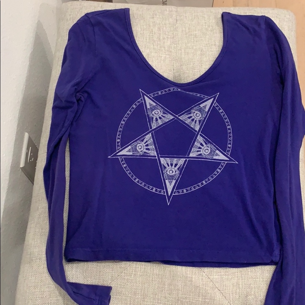 Long sleeve crop top